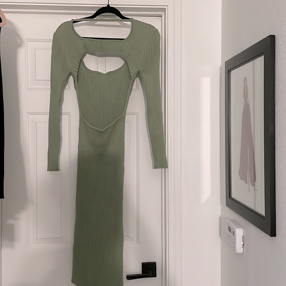 12th Tribe Dara Sage Ribbed Midi Dress - Picture 8 of 8